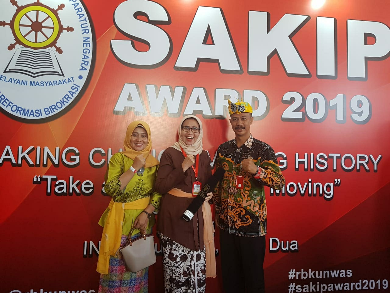 Kementrian PAN RB memberikan Hasil Evaluasi SAKIP 2019 kepada Gubernur, Bupati/Walikota